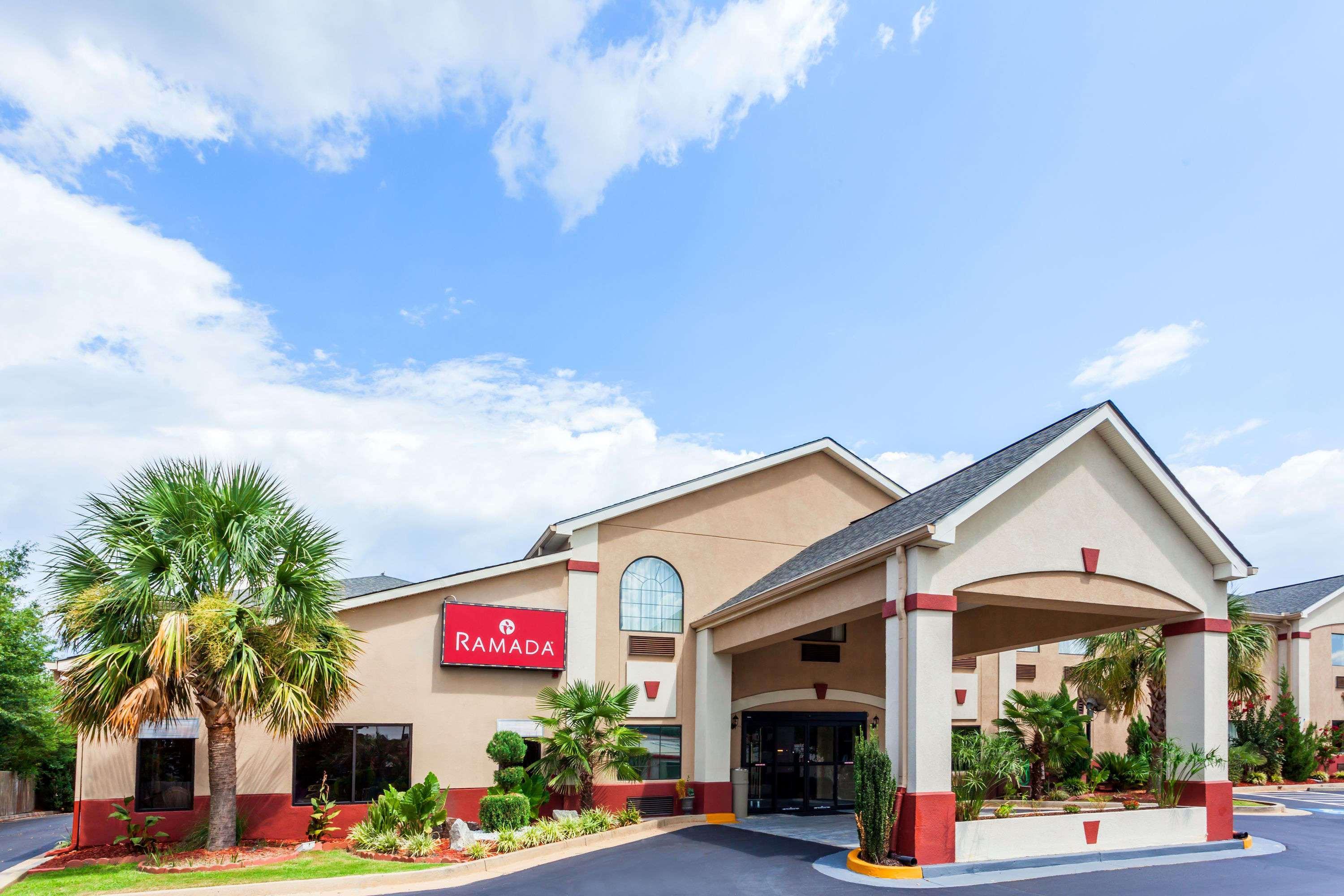 Hampton Inn Locust Grove Exterior photo